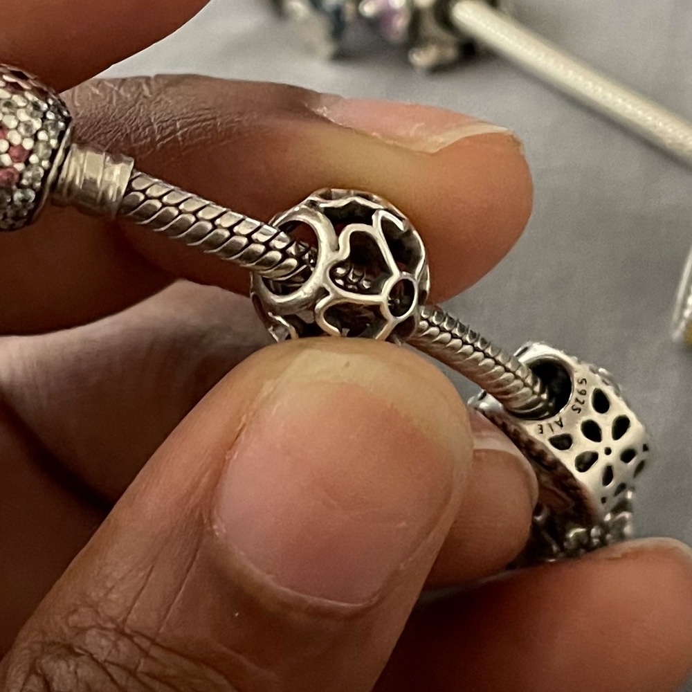 Authentic Flower Pandora Charm - Picture 4 of 5